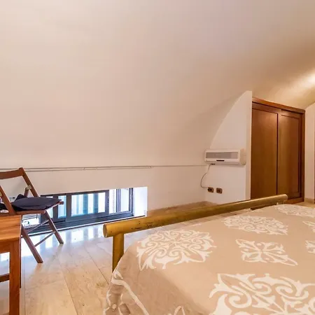 Piazzetta Boutique Capri